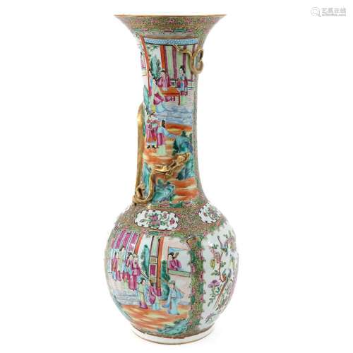 A Large Long Neck Cantonese Vase