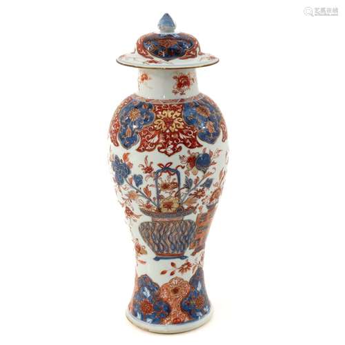 An Imari Garniture Vase with Cover