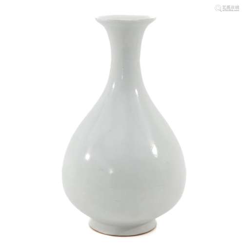 A Blanc de Chine Bottle Vase
