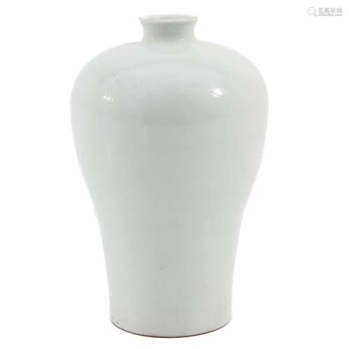 A White Glazed Meiping Vase