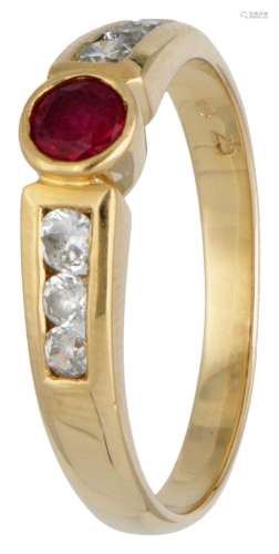 18K. Yellow gold ring set with approx. 0.31 ct. ruby and app...