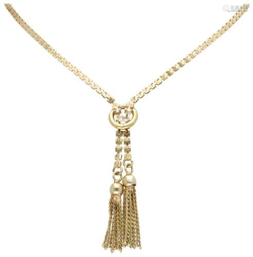 14K. Yellow gold vintage link necklace with pendant.