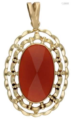 14K. Yellow gold pendant set with approx. 5.66 ct. carnelian...