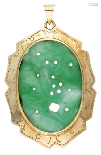 14K. Yellow gold vintage pendant set with floral carved jade...