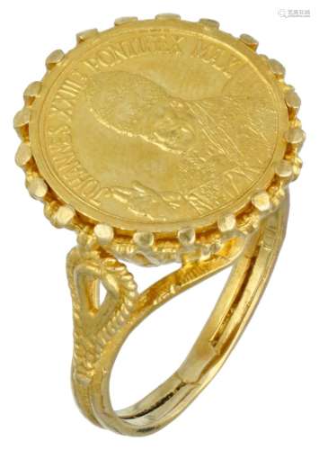 Vintage 14K. yellow gold coin ring.