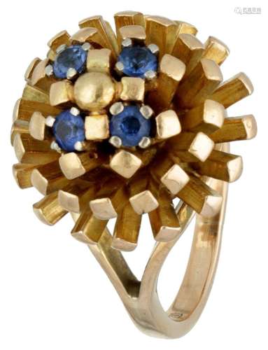 Vintage 14K. yellow gold sputnik ring set with sapphire.