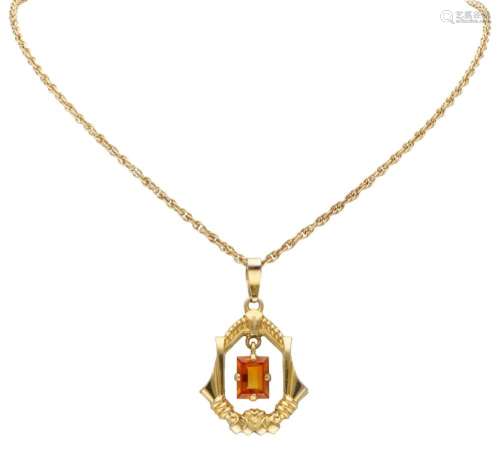 BLA 9K. yellow gold Prince of Wales link necklace with penda...