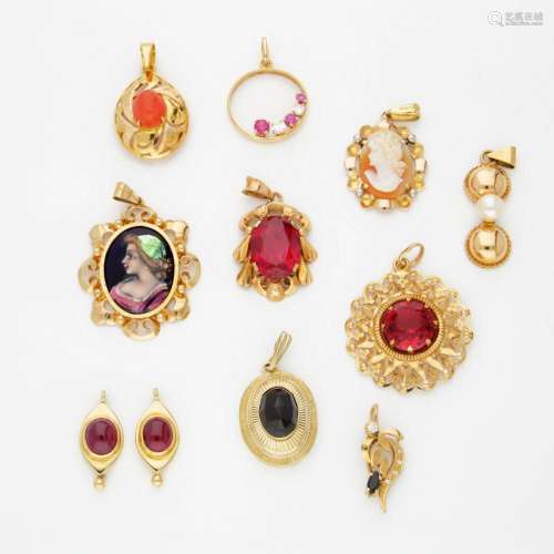 Lot of yellow gold vintage pendants set with various gemston...