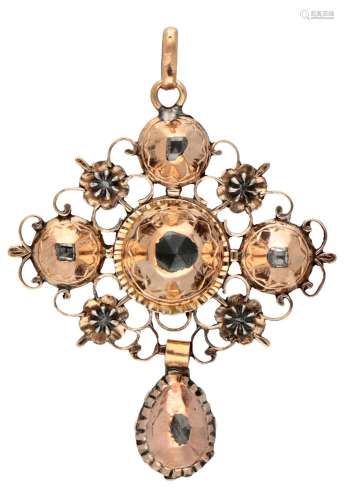 18K. Rose gold antique cross-shaped pendant set with diamond...