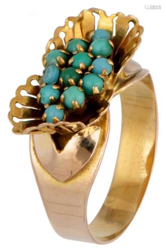Vintage 18K. rose gold ring set with turquoise.
