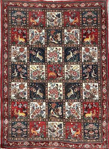 IRAN, Baktyar<br />
Tapis en laine sur une chaine coton, à m...