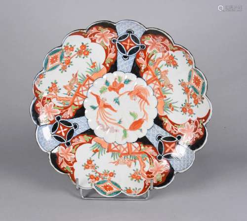 JAPON, Imari - Période MEIJI (1868-1912)  <br />
Plat en por...