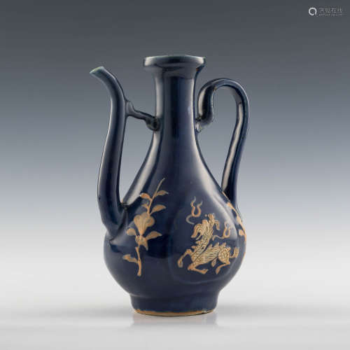 明嘉靖 祭藍堆雕麒麟執壺A Chinese sacrificial blue Qilin ewer...