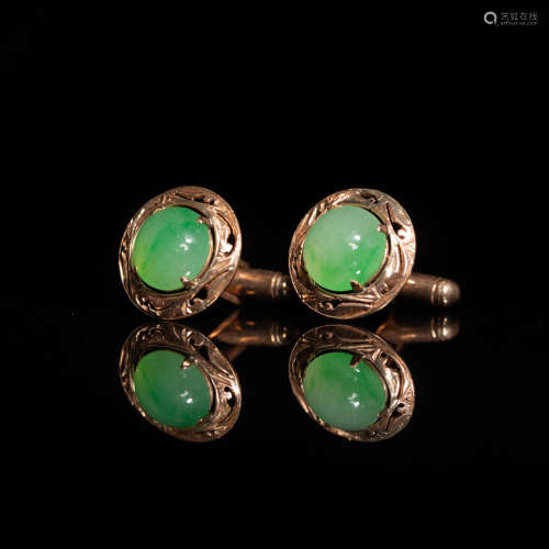 民國 翡翠袖釦一對A pair of Chinese cufflinks inset with jade...
