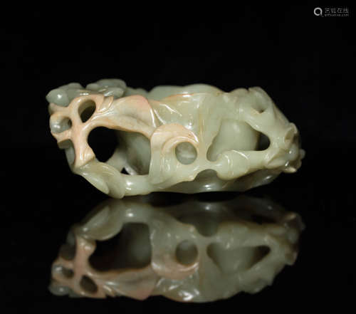 明代 玉雕花形洗A Chinese jade carved flower shaped brush was...