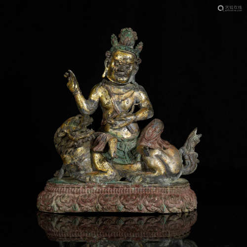 明代 銅漆金護法像A Chinese gilt bronze statue of a Dharmapal...