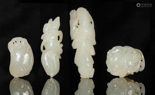 十九世紀 玉雕掛墜四件Four Chinese carved jade pendants, 19th...