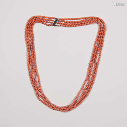 二十世紀早 珊瑚項鍊A Chinese coral necklace, Early 20th cent...