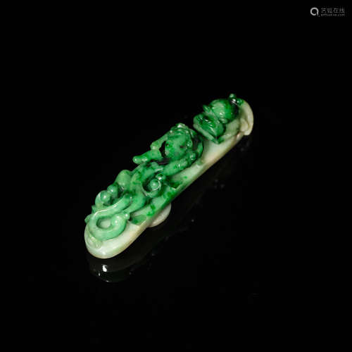 十八/十九世紀 翡翠龍鉤A Chinese jadeite dragon hook, 18th/19...