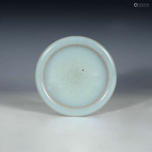 元代 鈞窯碟A Jun-glazed dish, Yuan dynasty