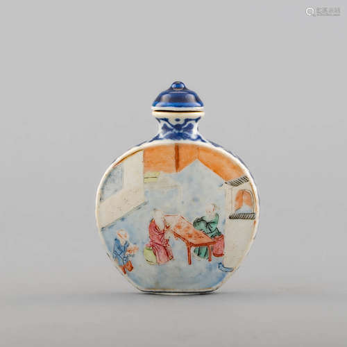 清乾隆 粉彩人物鼻煙壺A Chinese famille rose snuff bottle, Qi...