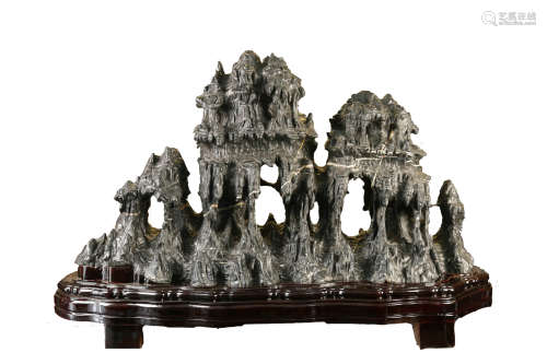 “布达拉宫”天然灵璧石摆件