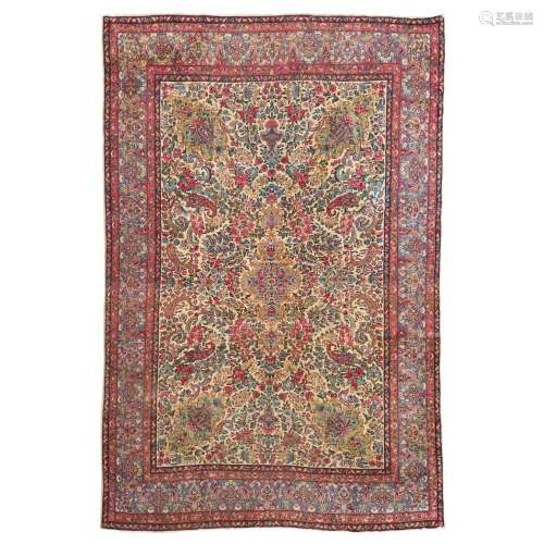 KIRMAN CARPET CENTRAL PERSIA, EARLY 20TH CENTURY