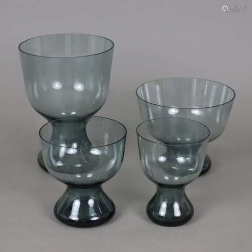 Vier Vasen - Entwurf: Wilhelm Wagenfeld (1900 Bremen- 1990 S...