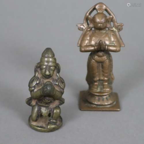Zwei Hanuman-Figuren als Adoranten - Indien