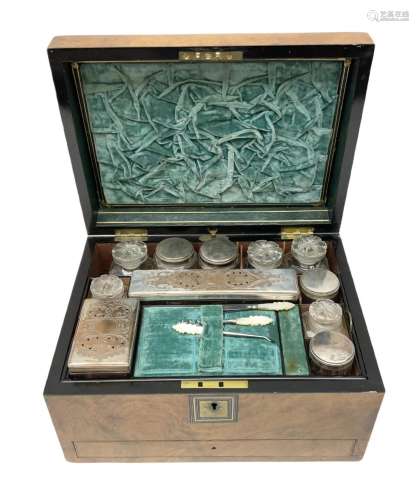 Victorian walnut travelling case