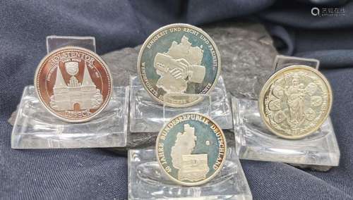 CONVOLUT SILVER COINS