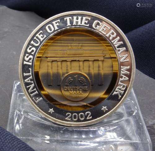 PREMIUM RELIEF COIN