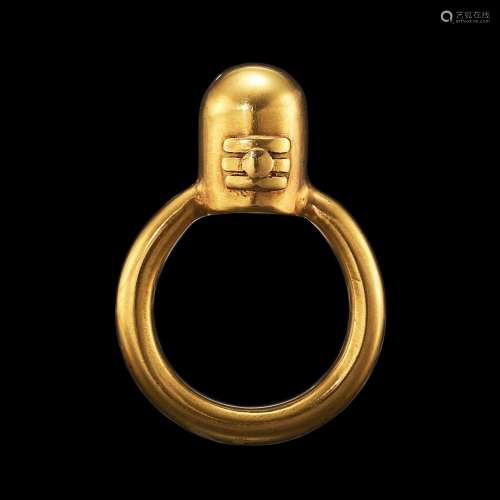 . A Shaivite lingam-shaped gold ring with ‘Tripundra’ India,...