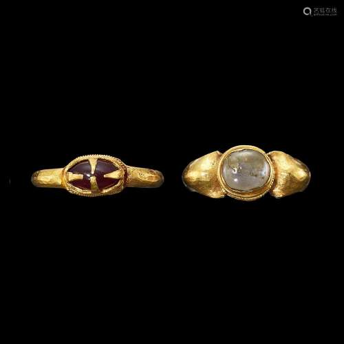 . Two gem-set gold rings Khmer, 7th - 12th century | 高棉 七...