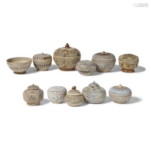 A GROUP OF ELEVEN UNDERGLAZE-BROWN-DECORATED WARES Thailand,...