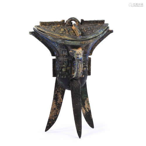 CHINESE BRONZE BEAST FACE HORN, SHANG DYNASTY