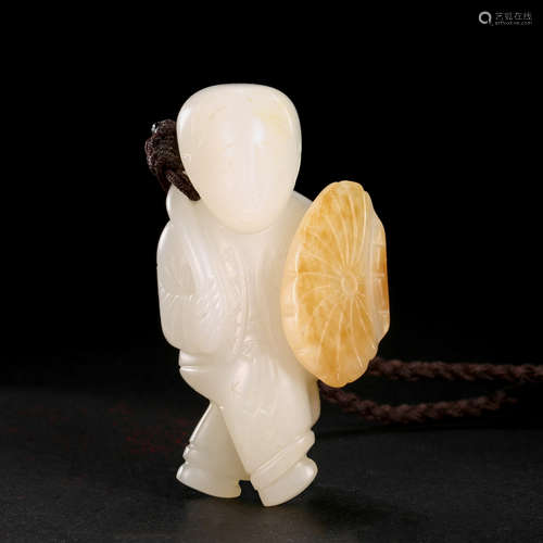 CHINESE HETIAN JADE FIGURE, QING DYNASTY