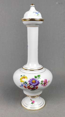 Meissen Deckelvase *Blumenbouquet*