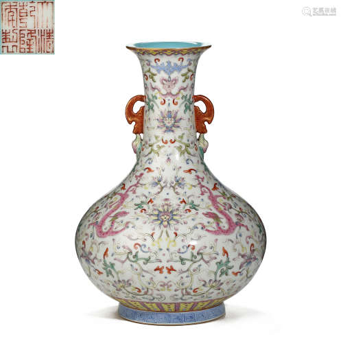 CHINESE GREAT, QING DYNASTY QIANLONG YEAR FAMILLE ROSE DRAGO...