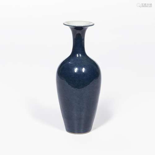 Monochrome Powder Blue-glazed Vase