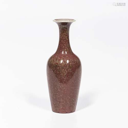 Peachbloom-glazed Amphora Vase