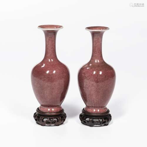 Pair of Peachbloom-glazed "Chrysanthemum" Vases