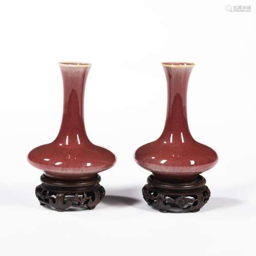 Pair of Peachbloom-glazed Bottle Vases