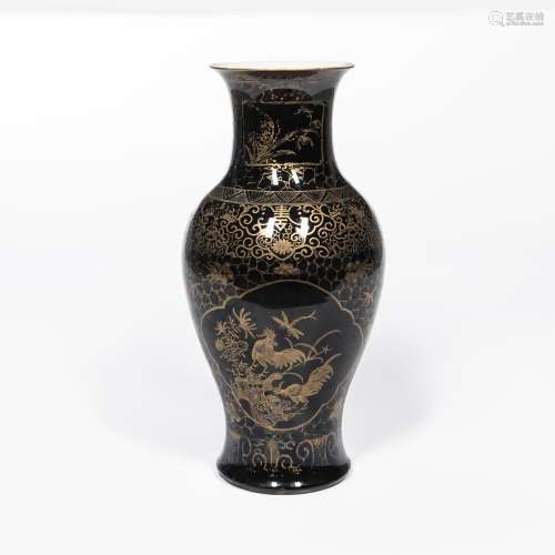 Gilt-decorated Mirror Black-glazed Vase