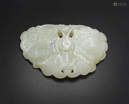 A WHITE JADE 'BUTTERFLY’ PLAQUE