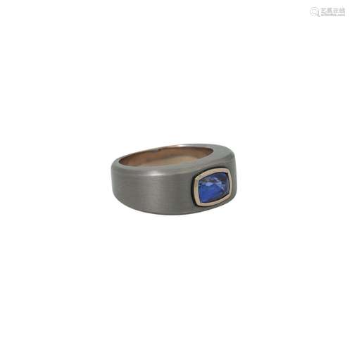 Ring mit feinem Ceylon Saphir,