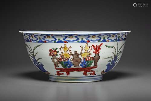 A RARE WUCAI 'ANTIQUES’ BOWL