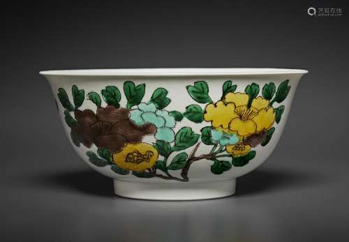 A SUSANCAI 'FLOWER AND FRUIT' BOWL WITH INCISED DRAG...