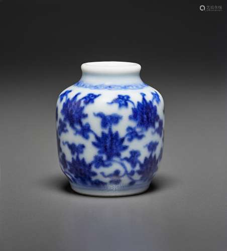 A MING-STYLE BLUE AND WHITE 'LOTUS' JARLET