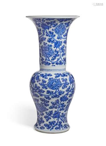 A BLUE AND WHITE 'PHOENIX TAIL’ VASE